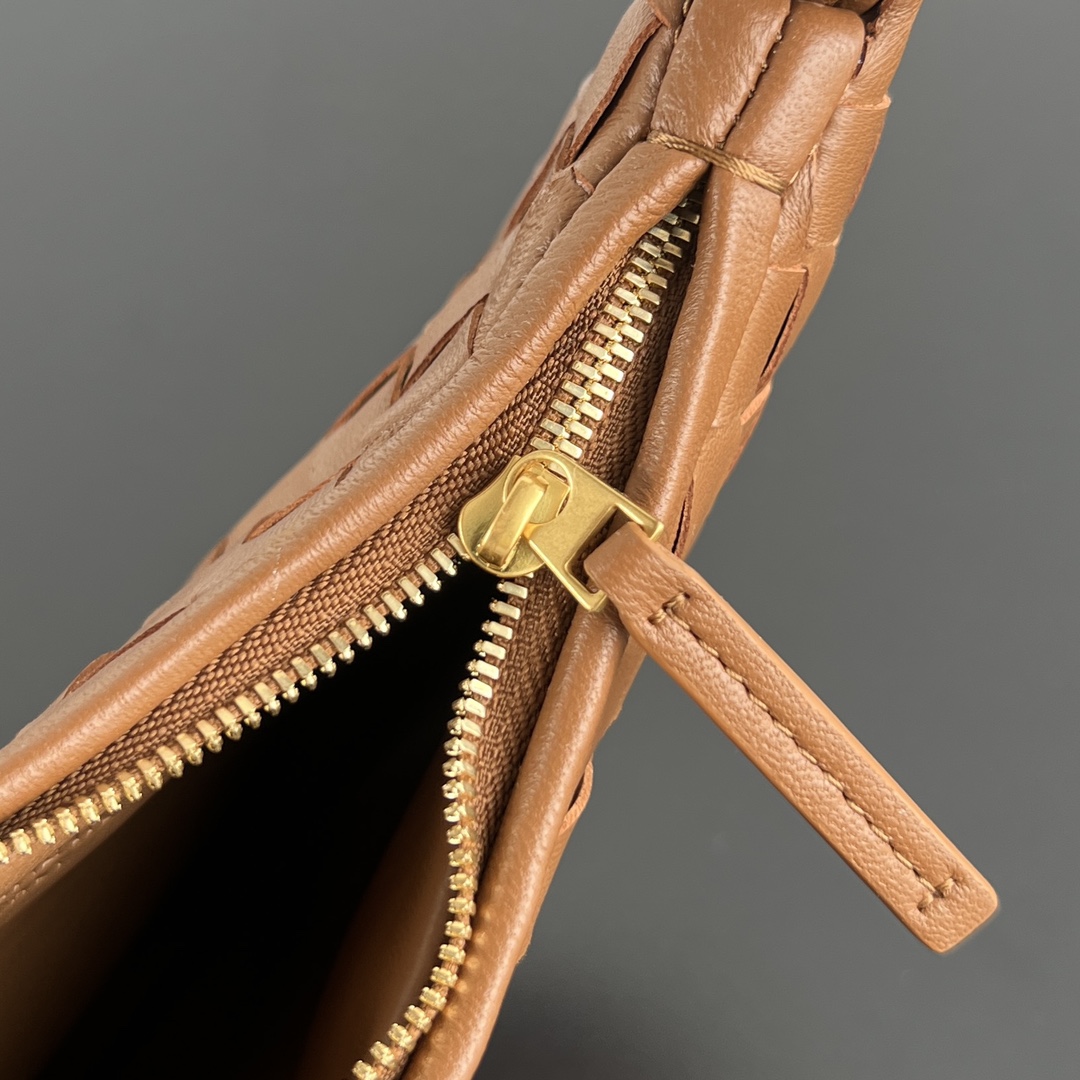 14efebee4219a.jpg