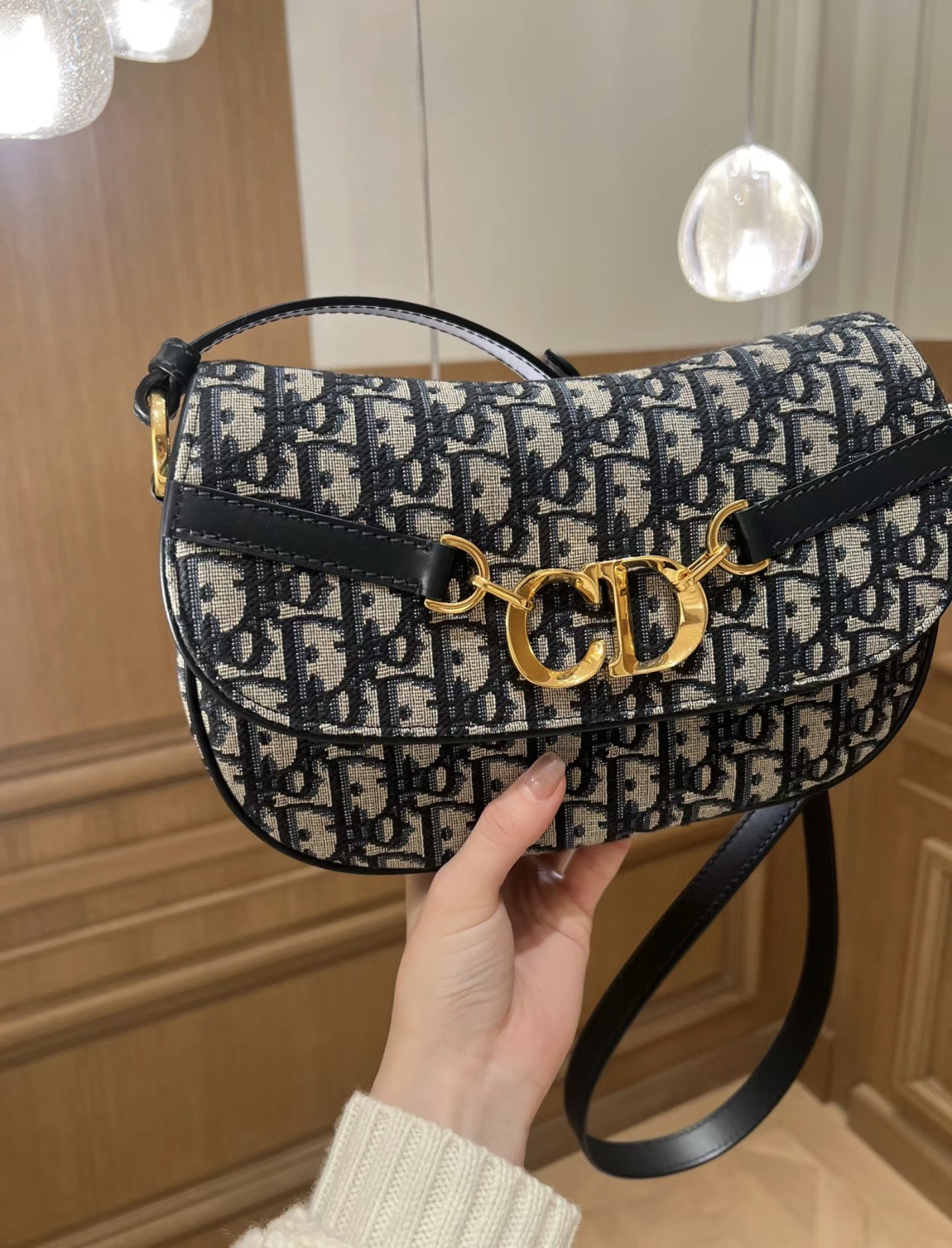 1843213eb8be1.jpg