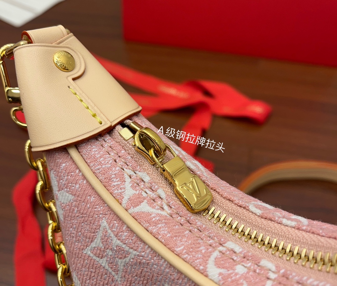 1c685bda6879b.jpg