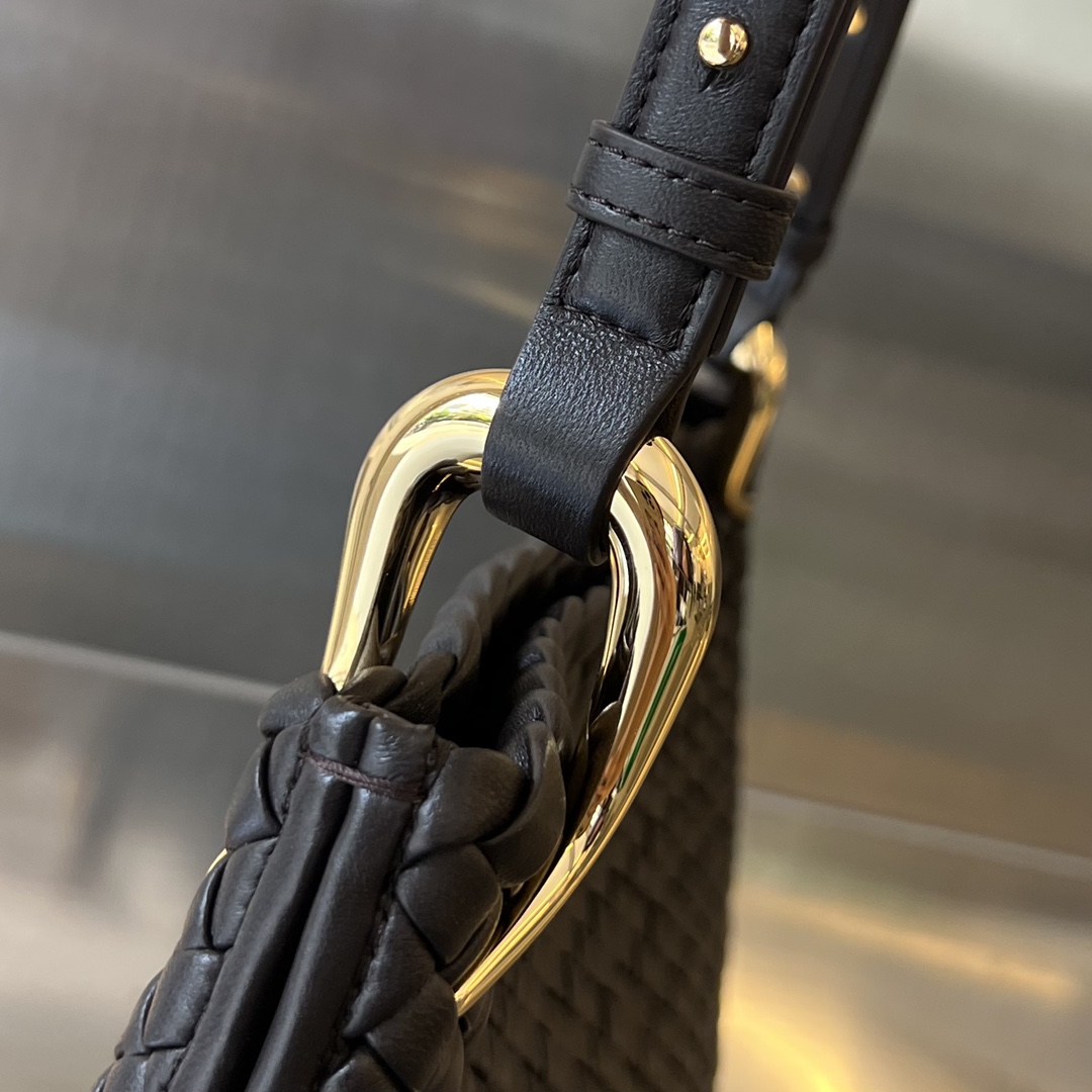 284efba96b597.jpg