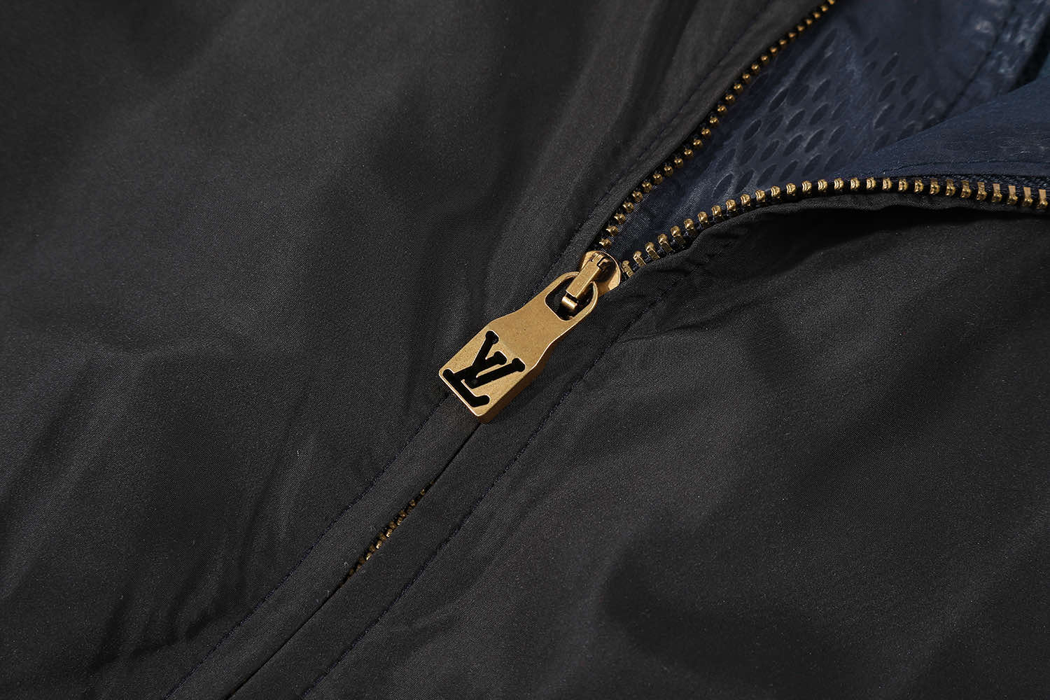 3785633bb90cc.jpg