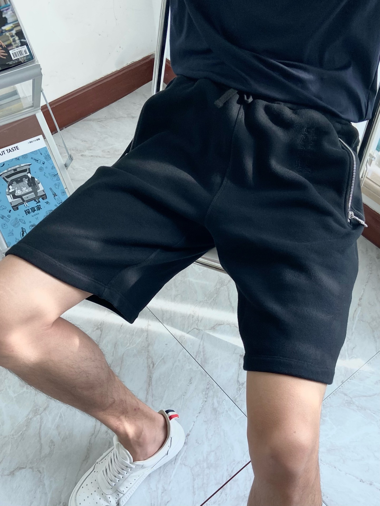 5bcd8e45a8373.jpg