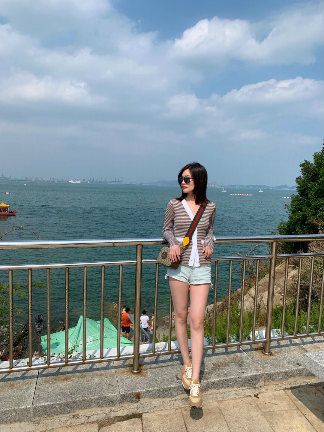 622bdf18bb390.jpg