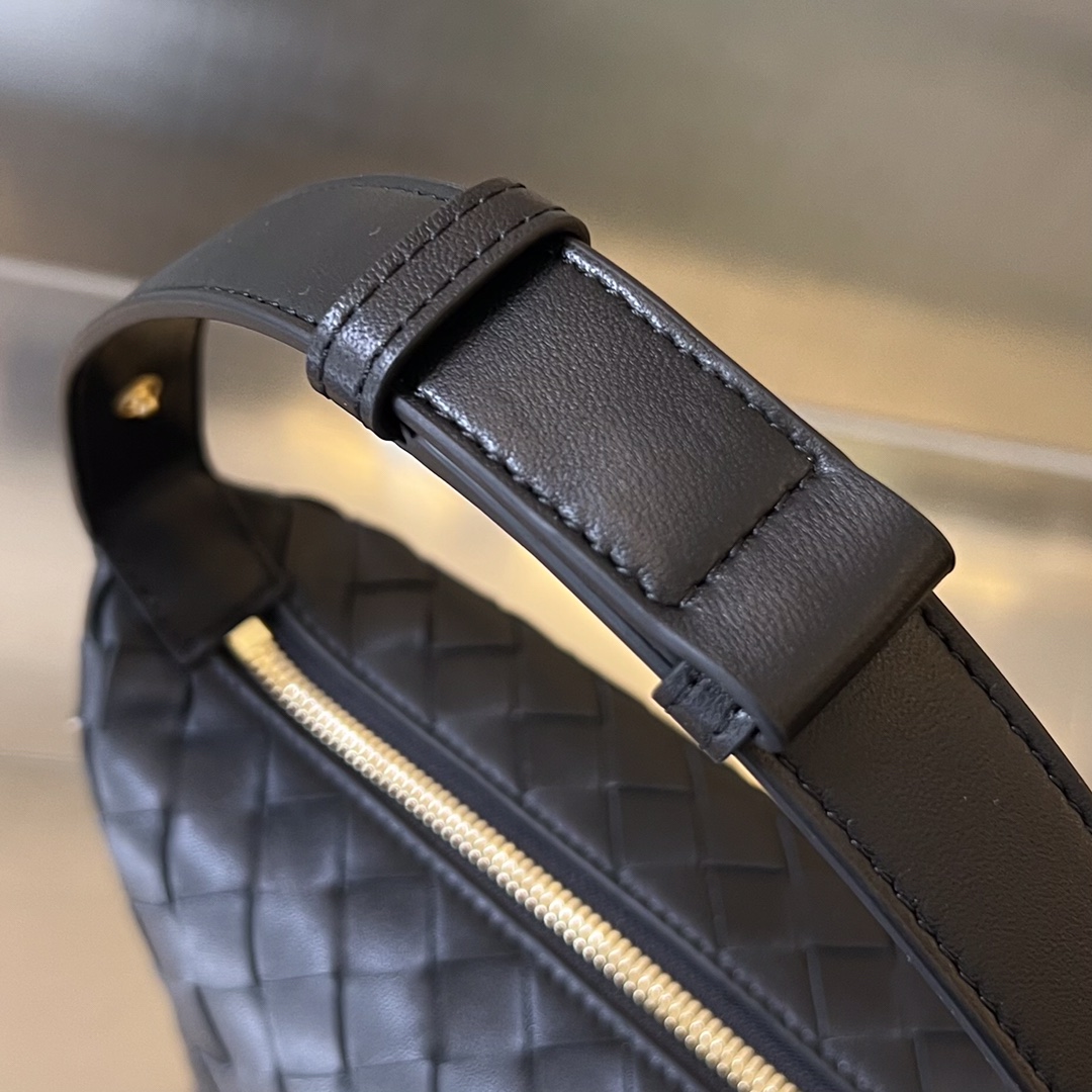 6810edc5ca8d7.jpg
