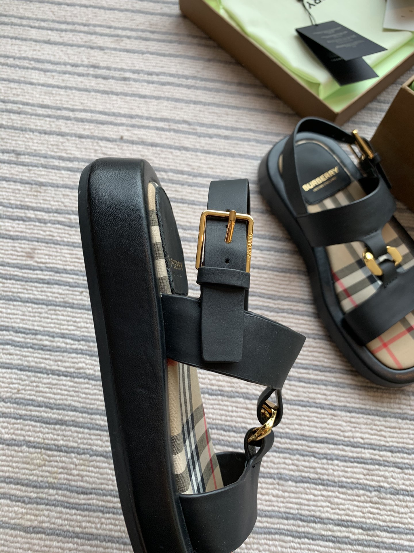 684a6994bb128.jpg