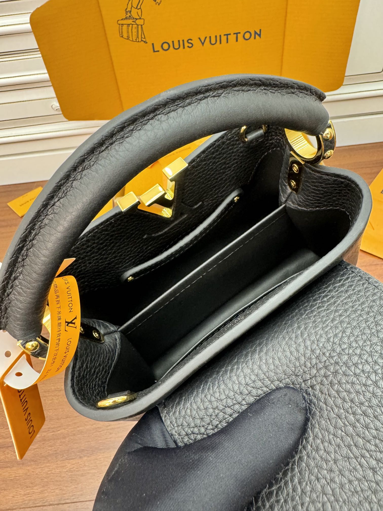 9b776532cc447.jpg