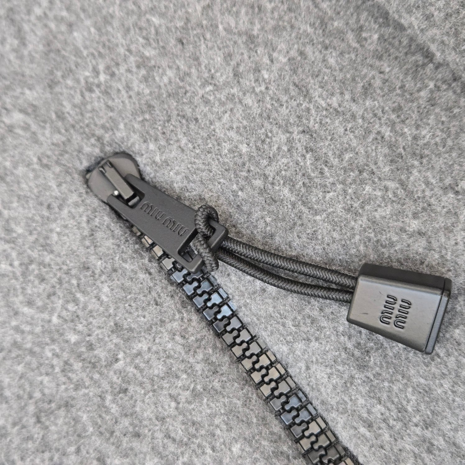 a21836ea59f6f.jpg
