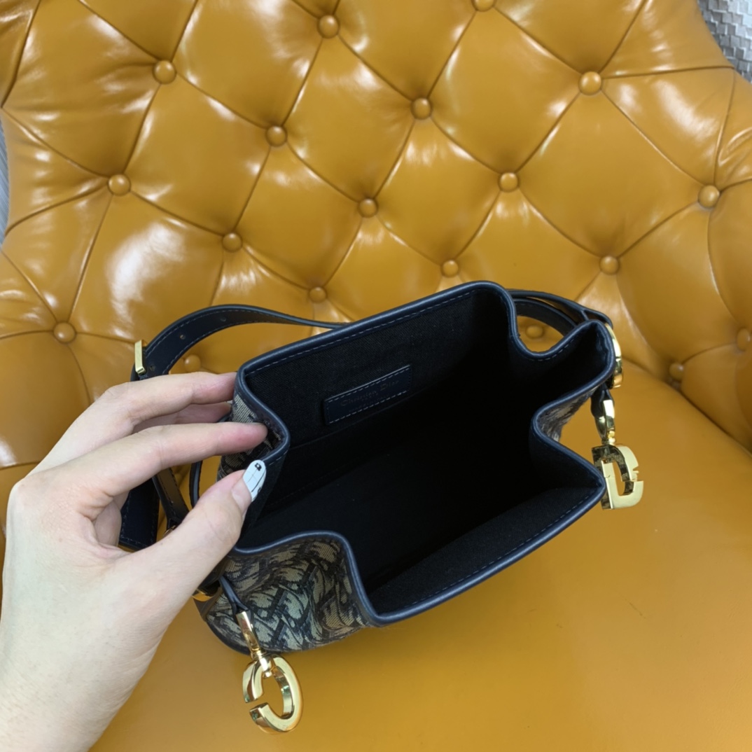 a354d6f2154fe.jpg