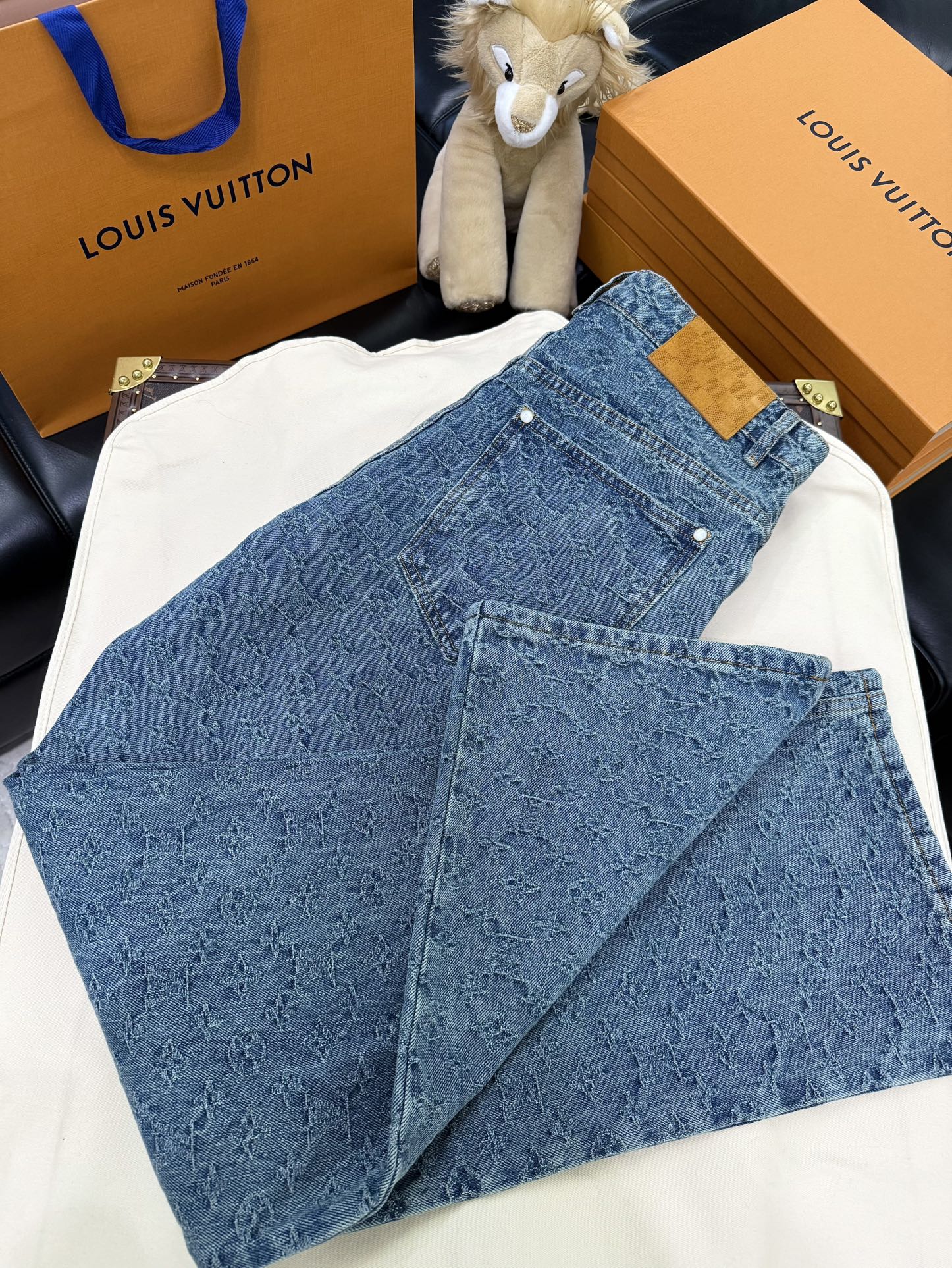 ab8d760f454bb.jpg