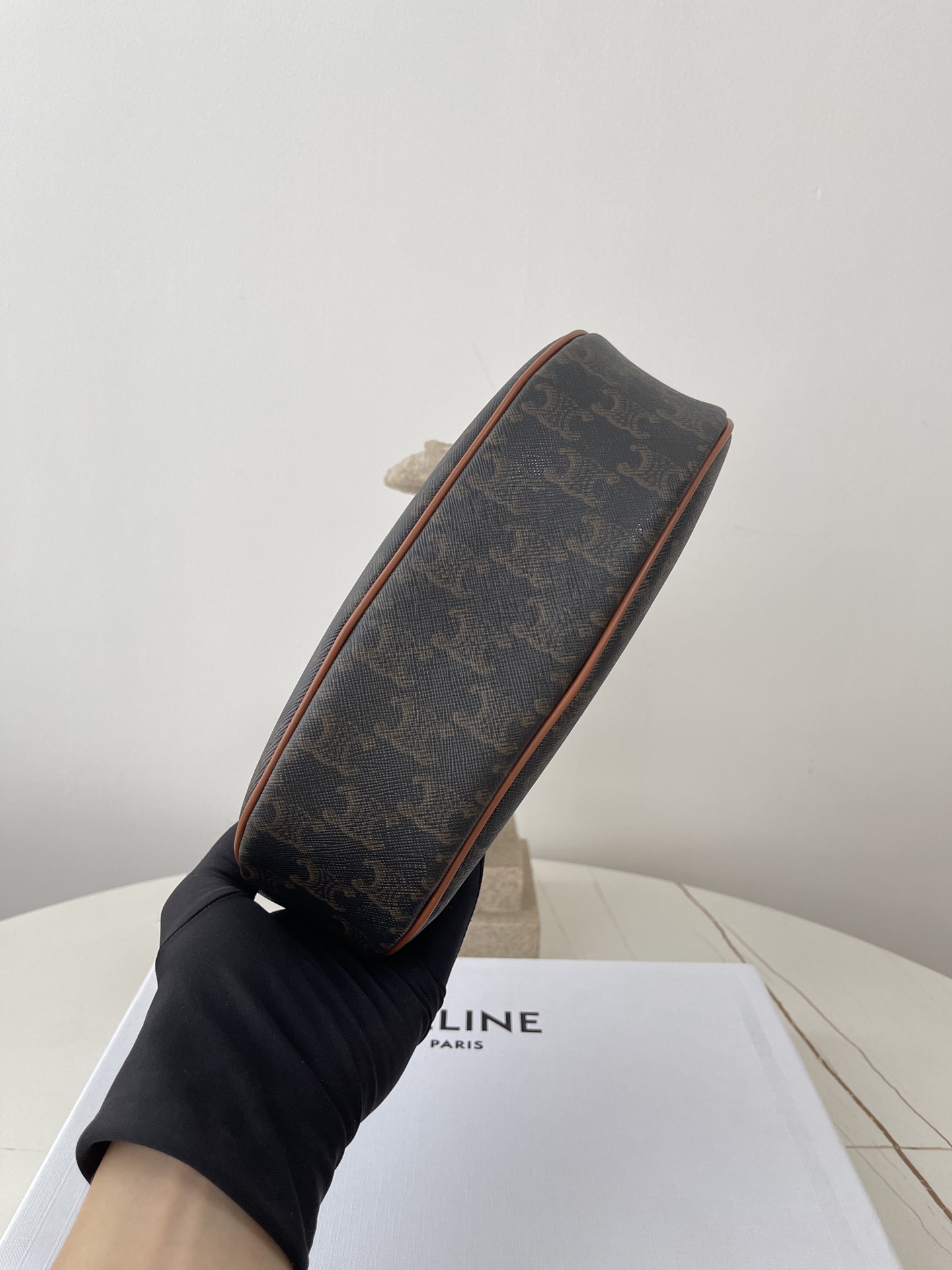 ada0c68edc0c3.jpg