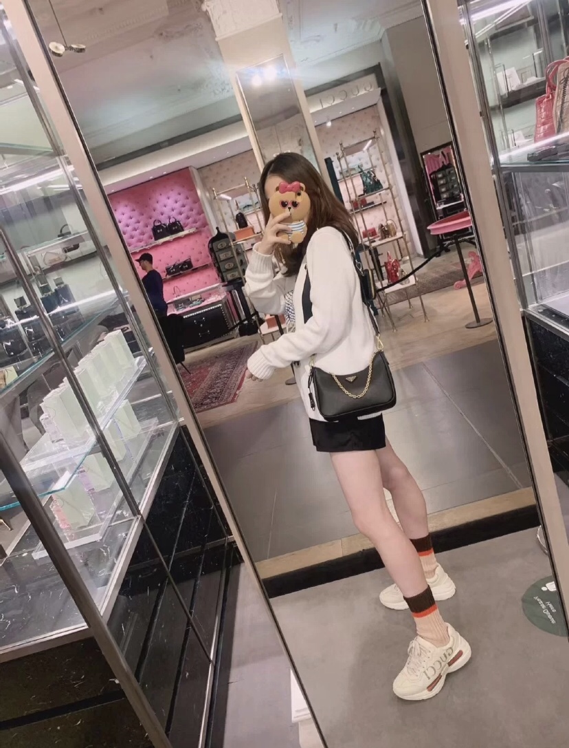 b8cec1dda544f.jpg