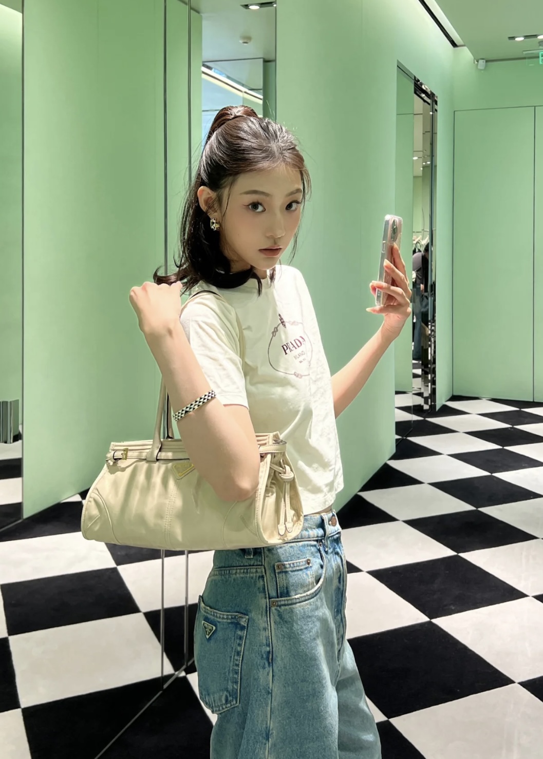 c03dcd8a9e8a7.jpg