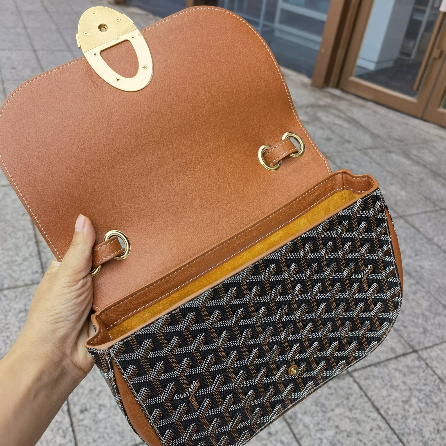 d30542c6773ae.jpg