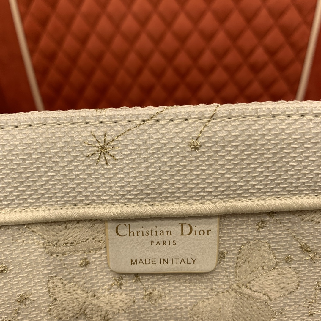 e123897239eb3.jpg