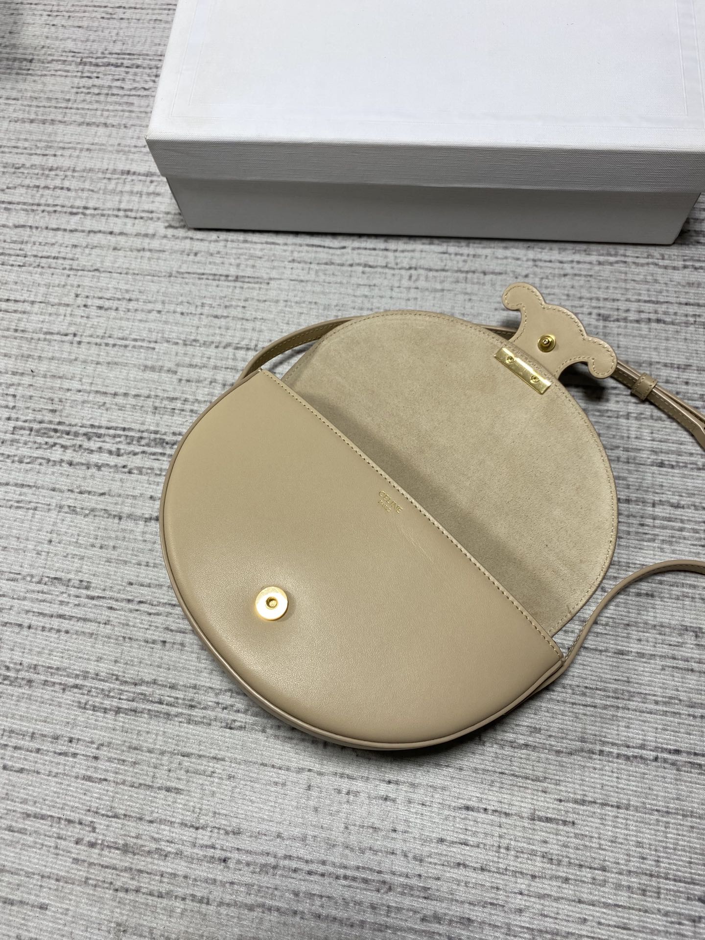 ea97d8d59514a.jpg