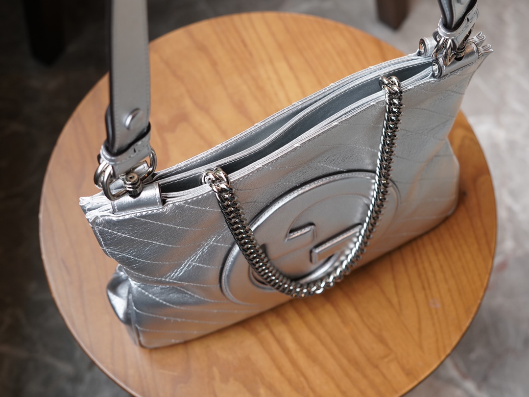 f428100952f50.jpg
