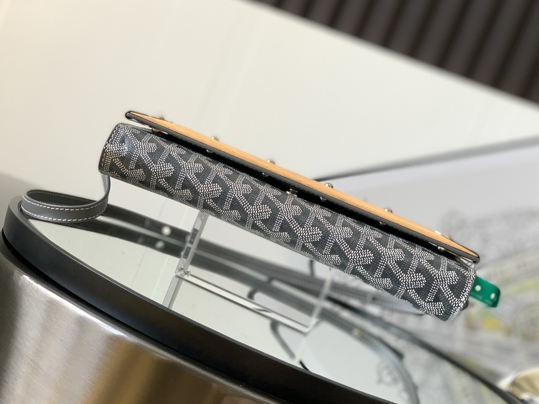 f448cea89fb7e.jpg