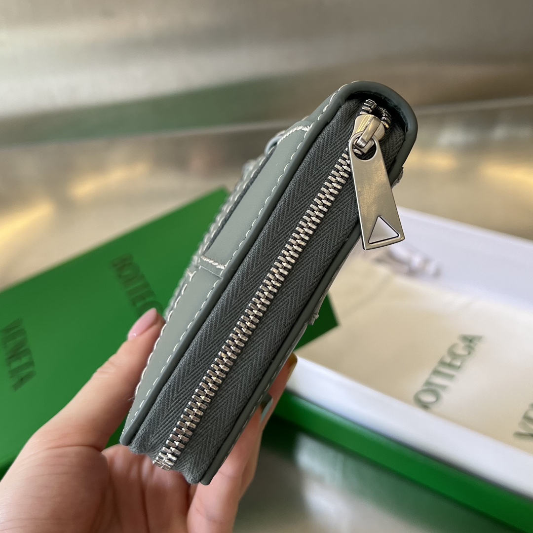 f71545fec6db1.jpg